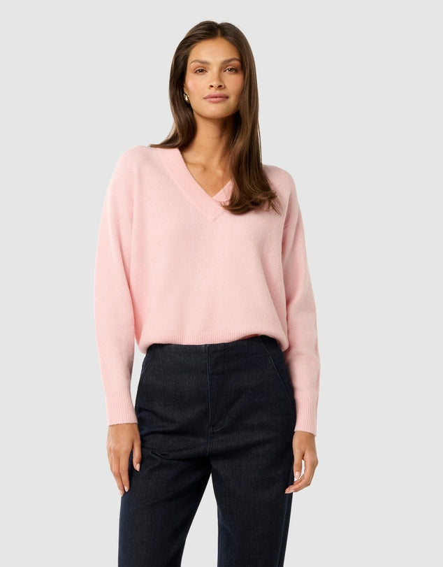 A lovely pink knit for the colder months. Simple style with a pair of jeans, a denim skirt or black/navy pants
